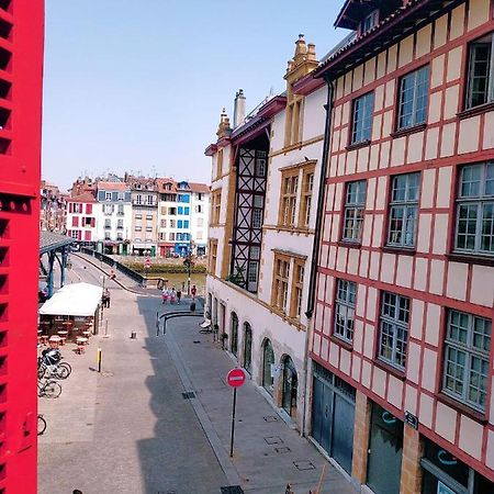 Carre Des Halles Centre Historique Apartment Байон Екстериор снимка