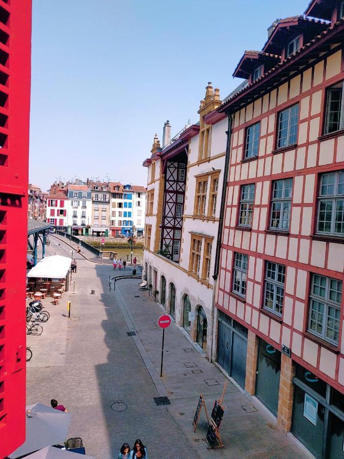 Carre Des Halles Centre Historique Apartment Байон Екстериор снимка